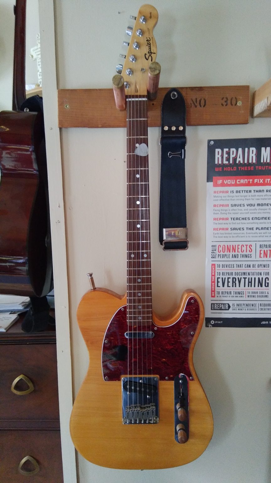 Copper pipe guitar wall hanger